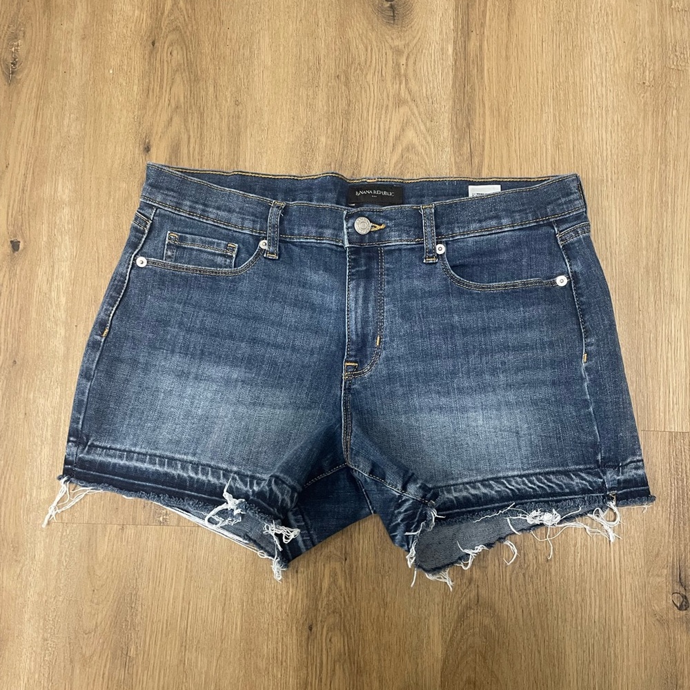 Banana republic women’s jeans shorts size 6